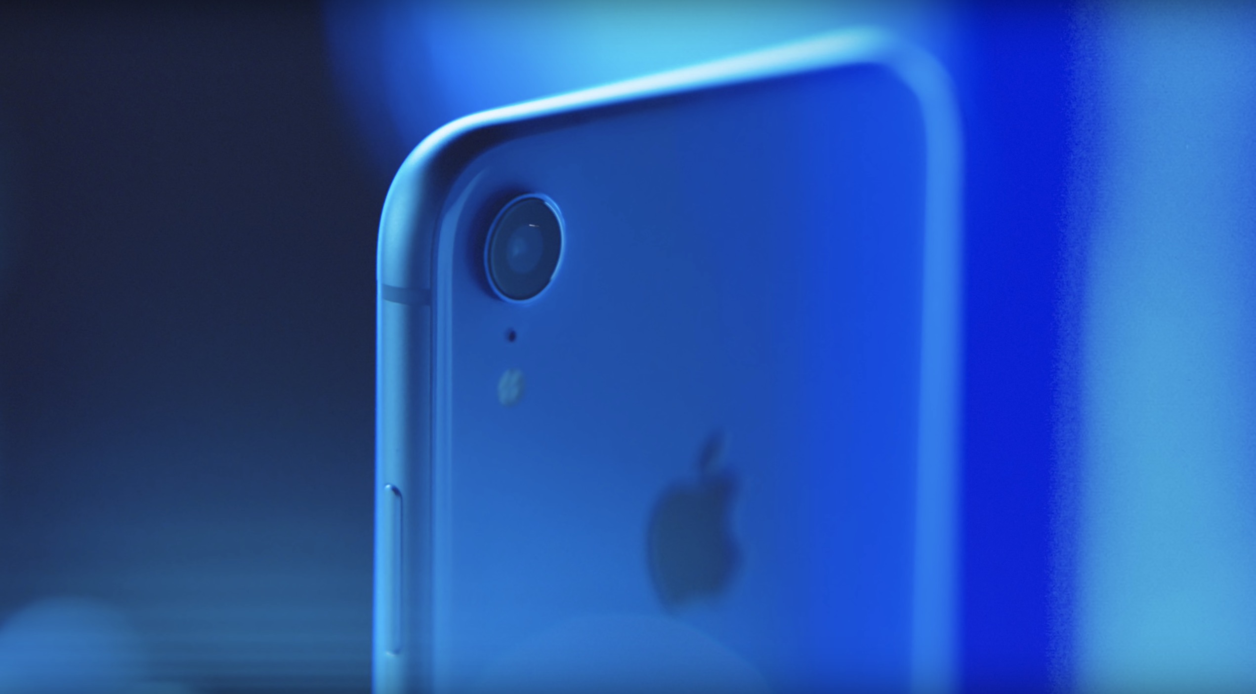 How much does an iPhone XR cost in 2022?